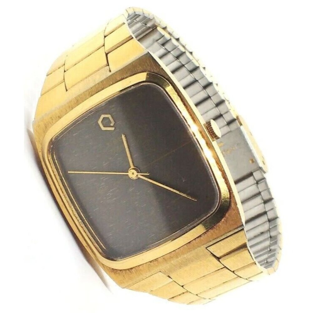 Lovely Vintage 1981 Q Timex Gold Plated Quartz Men's Watch 1980's - New Battery